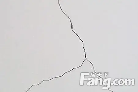 墙体出现裂缝怎么办