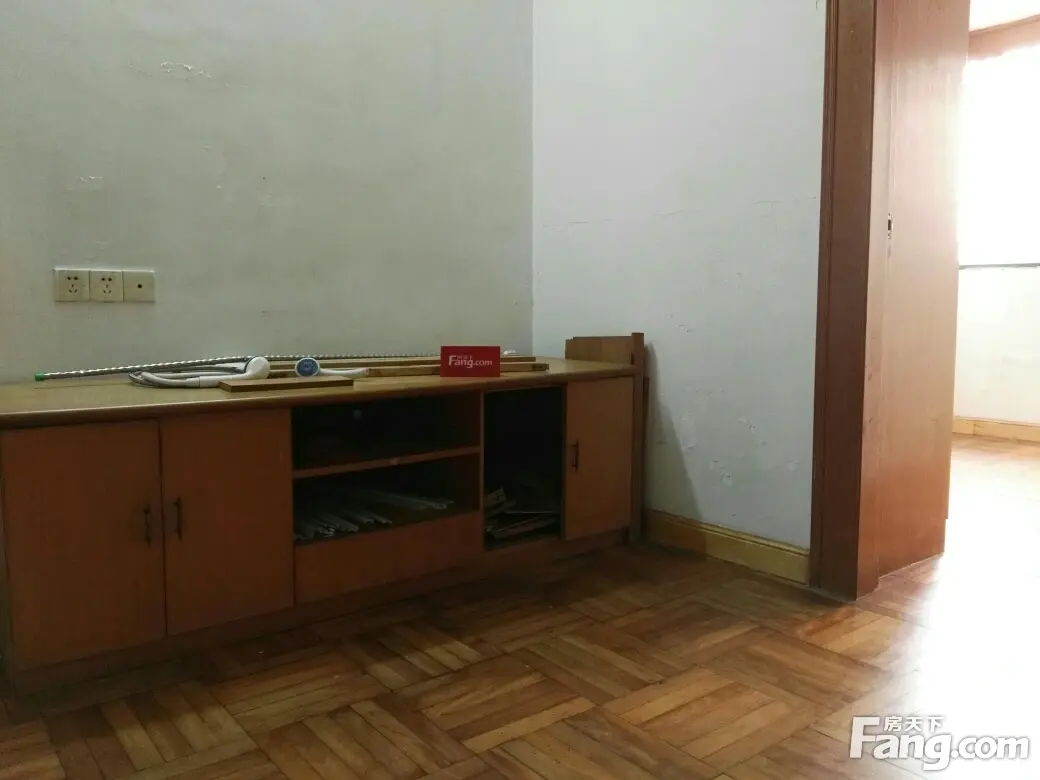 龙岗路小区二手房实景图