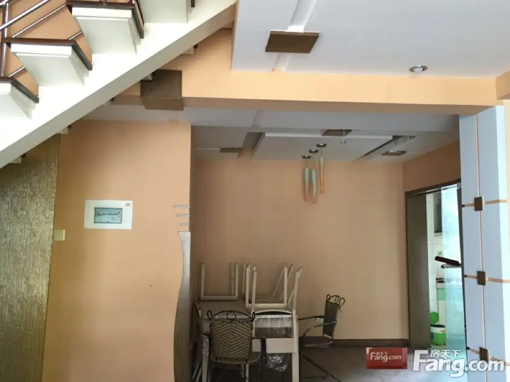 中铁二局新城二手房实景图