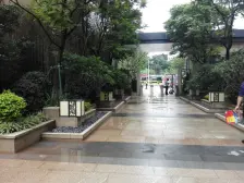 寮步海伦国际 繁华地段 毛坯两房 使用率大 随时看房
