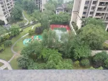 重庆天地雍江艺庭开发商精装两房,中庭看江