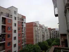 南岸近轻轨 住家装修2房 总价低