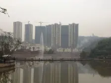 照母山 融创凡尔赛花园一期别墅五房772万