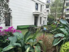 临轻轨叠拼 近商圈 带花园 南北通透 实得面积大