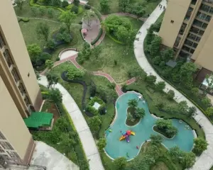 保利紫荆花语 3室1厅 东南