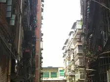 房子位置好、小区环境好,旁边配套齐全