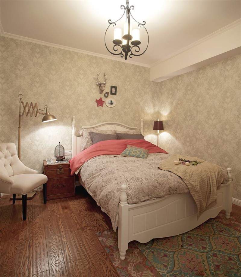 地中海风格三居室卧室壁纸装修效果图大全