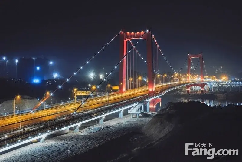 五象新区天誉城旁良庆大桥绝美夜景靓照!