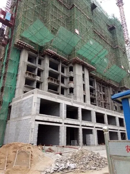 4号楼封顶了