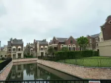 此房手续齐全,格局好,采光好,无遮挡,出行方便