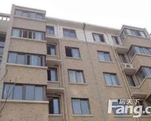 此方楼层好,采光充足,视野宽阔,位置优越,交通便利