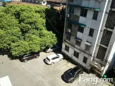 皮肤病医院宿舍 南北通透,采光好 视野好,诚心出售