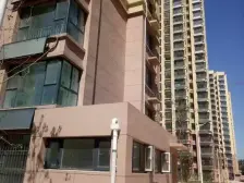 此房属标准2居 户型方正 得房率高 南北通透