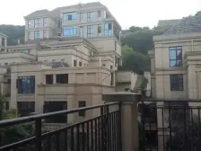 南山 复地山与城一期四房220万