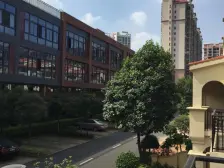 沃尔玛旁地铁口实用三房 实用面积高 诚心出售