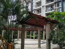 房子业主一直自住,装修保养好,户型很实用 看花园