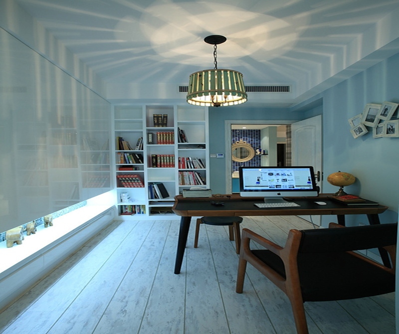 室内设计基于海边轻松、舒适的生活体验，悠闲自